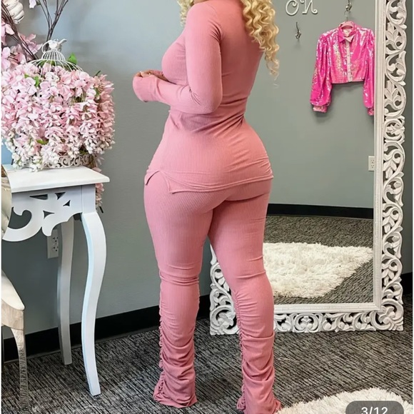 Cute outfit - Picture 3 of 5